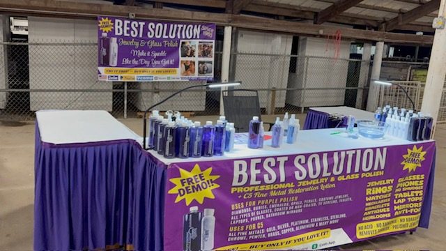 Best Solution display table full of product